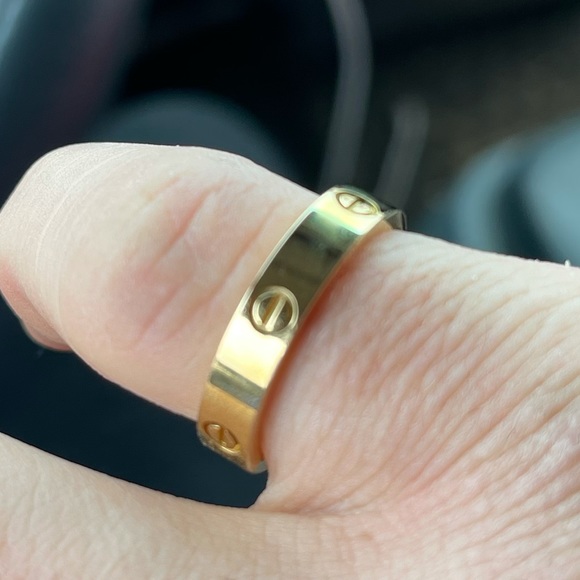 Inspired Love 18k gold ring size 7 - Picture 2 of 2